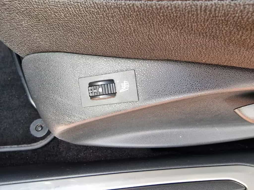 Citroën DS3 SportChic*112TKm*Klimaauto*SHZ*PDC*Garantie 05/2011-photo-28