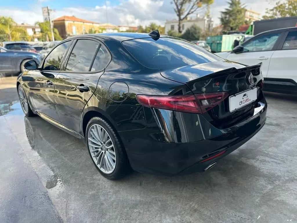 Alfa Romeo Giulia 2.2 Turbodiesel 160 CV AT8 Sup 02/2019-photo-3