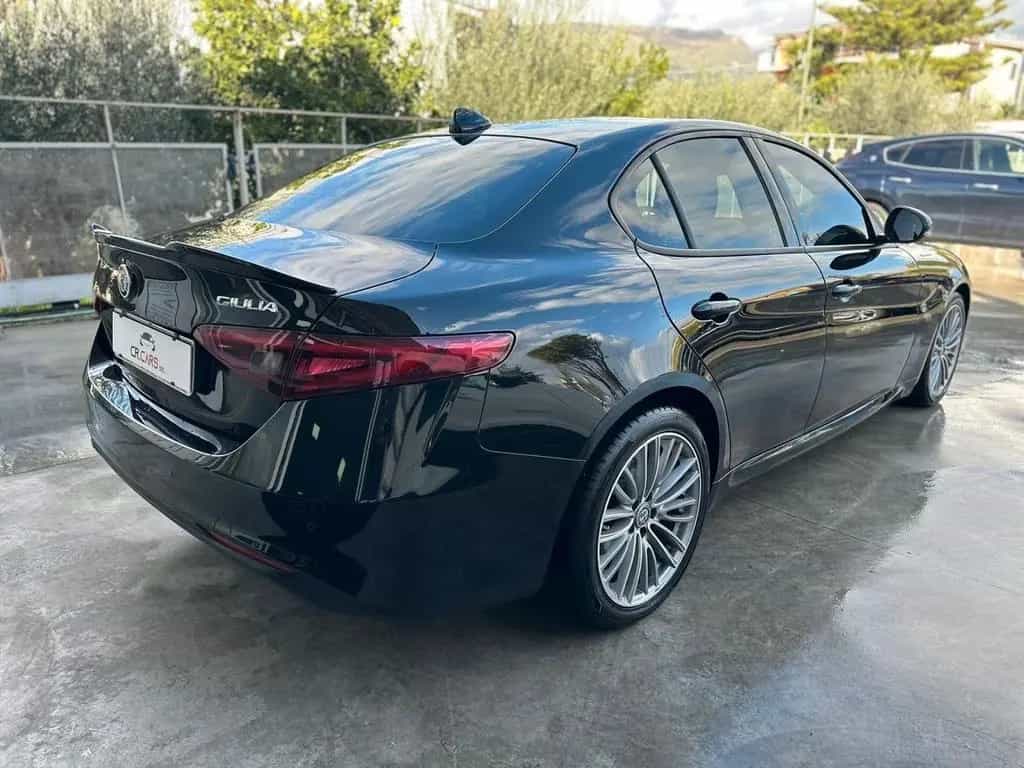Alfa Romeo Giulia 2.2 Turbodiesel 160 CV AT8 Sup 02/2019-photo-4