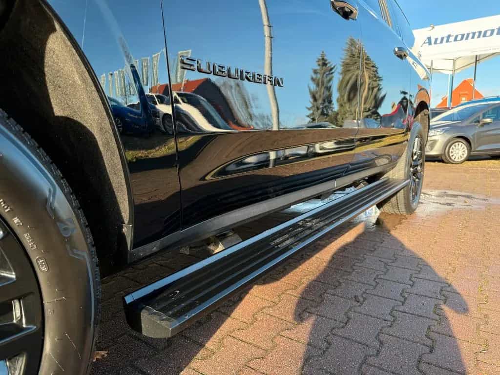 Chevrolet Suburban 5.3l V8 Premier 4x4*LED*Panodach 06/2021-photo-7