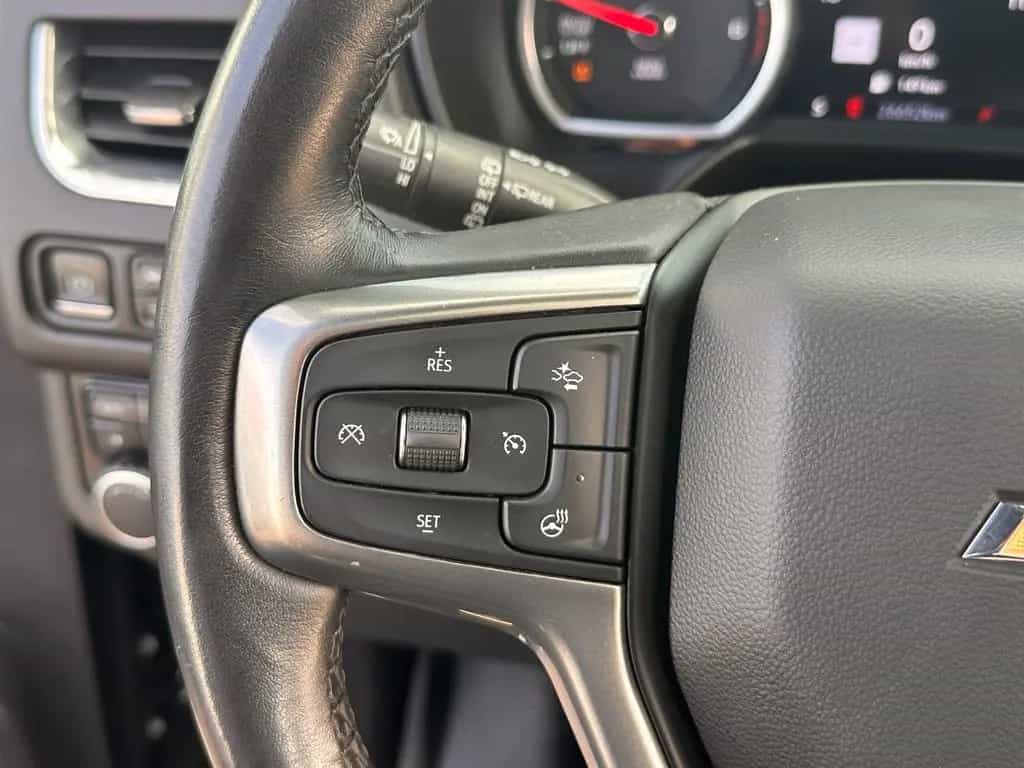 Chevrolet Suburban 5.3l V8 Premier 4x4*LED*Panodach 06/2021-photo-14