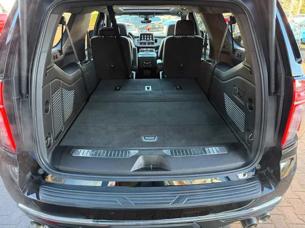 Chevrolet Suburban 5.3l V8 Premier 4x4*LED*Panodach 06/2021-photo-25