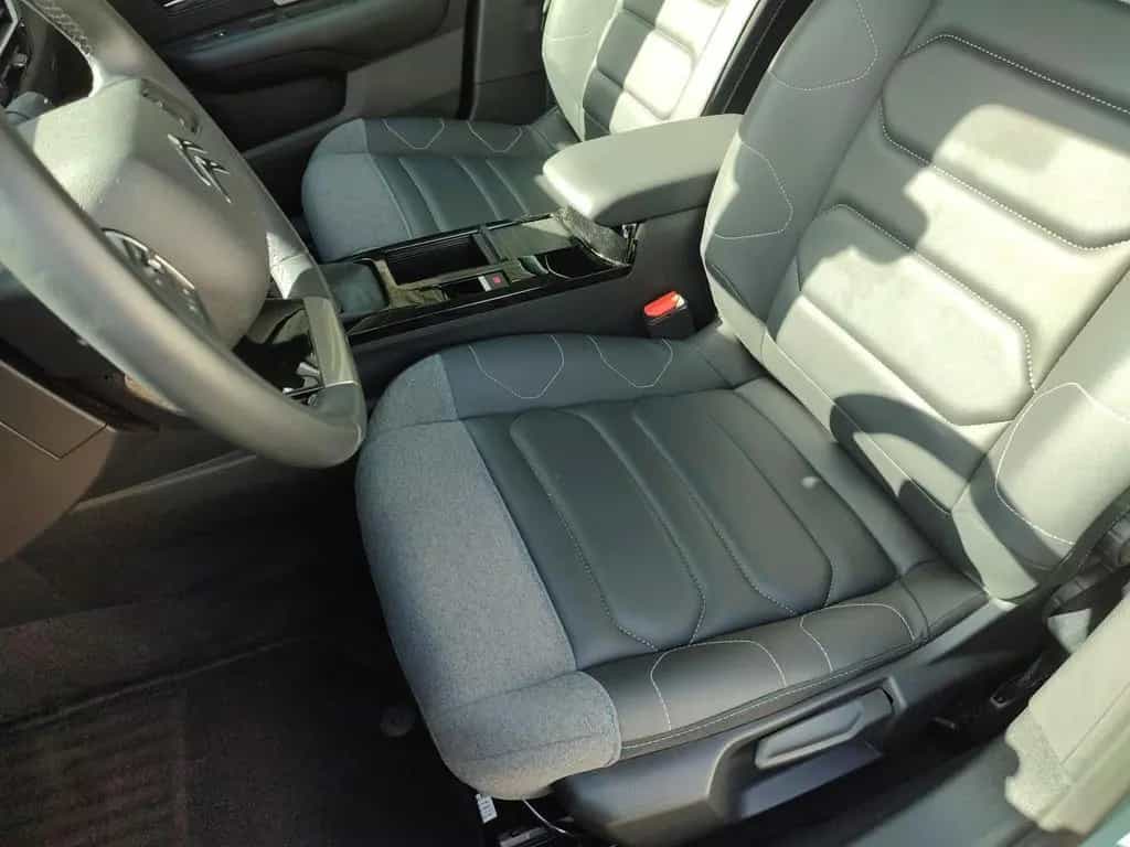 Citroën C4 Shine *HEAD-UP*NAVI*LEDER*KAMERA* 09/2023-photo-10