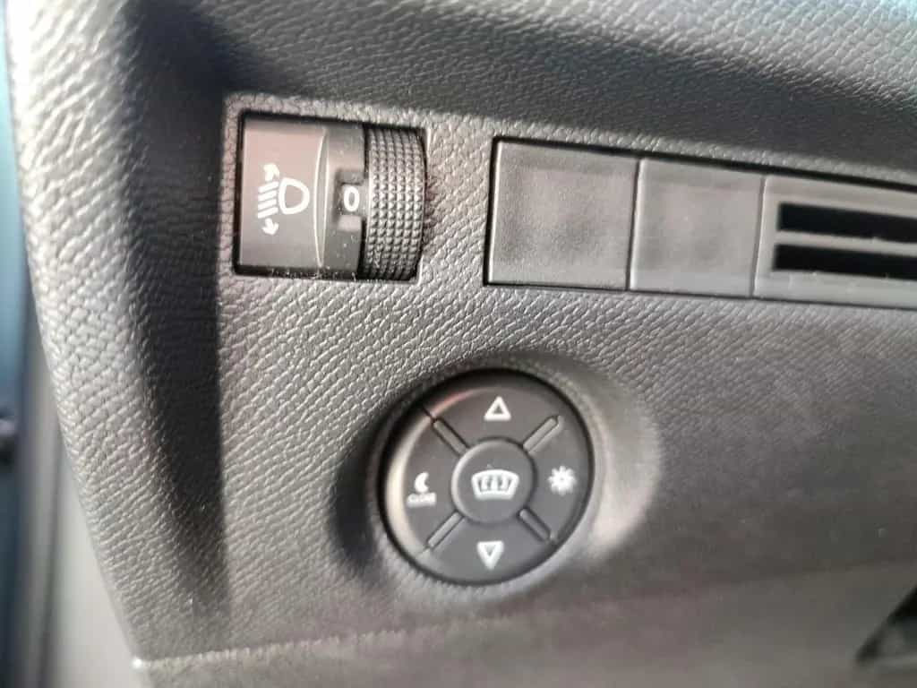 Citroën C4 Shine *HEAD-UP*NAVI*LEDER*KAMERA* 09/2023-photo-26