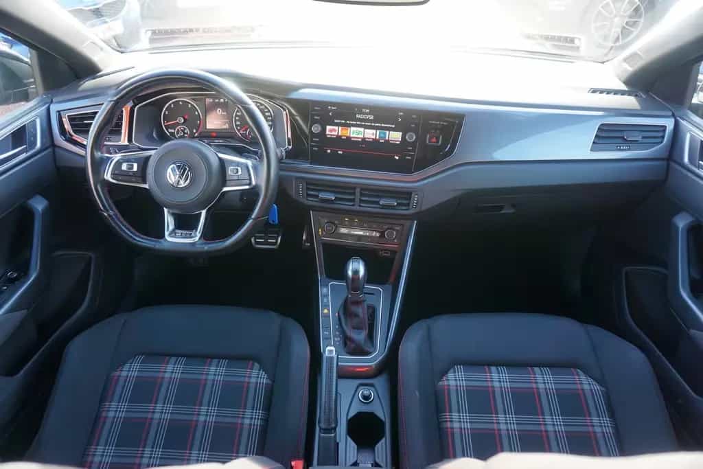 Volkswagen Polo 2.0 TSI GTI DSG LED Navi ACC PDC Sportsitze 06/2018-photo-7