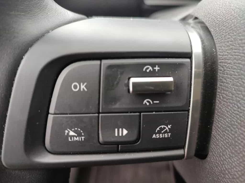 Citroën C4 Shine *HEAD-UP*NAVI*LEDER*KAMERA* 09/2023-photo-13