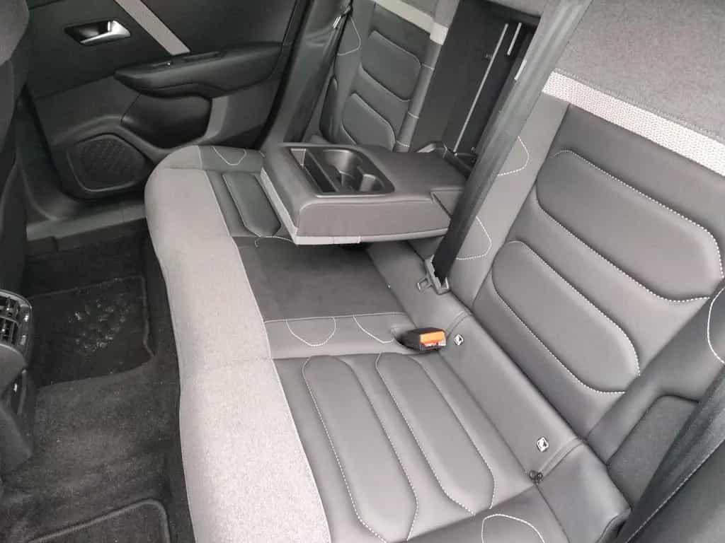Citroën C4 Shine *HEAD-UP*NAVI*LEDER*KAMERA* 09/2023-photo-7