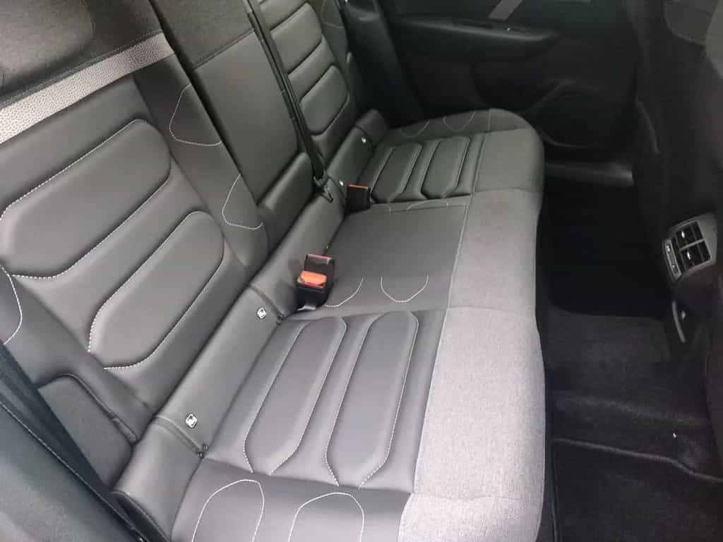 Citroën C4 Shine *HEAD-UP*NAVI*LEDER*KAMERA* 09/2023-photo-8