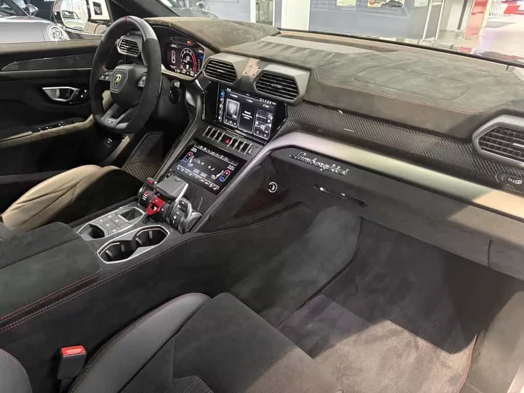 Lamborghini Urus Performante*FULLCARBON*ALCANTARA*KERAMIK 07/2024-photo-20