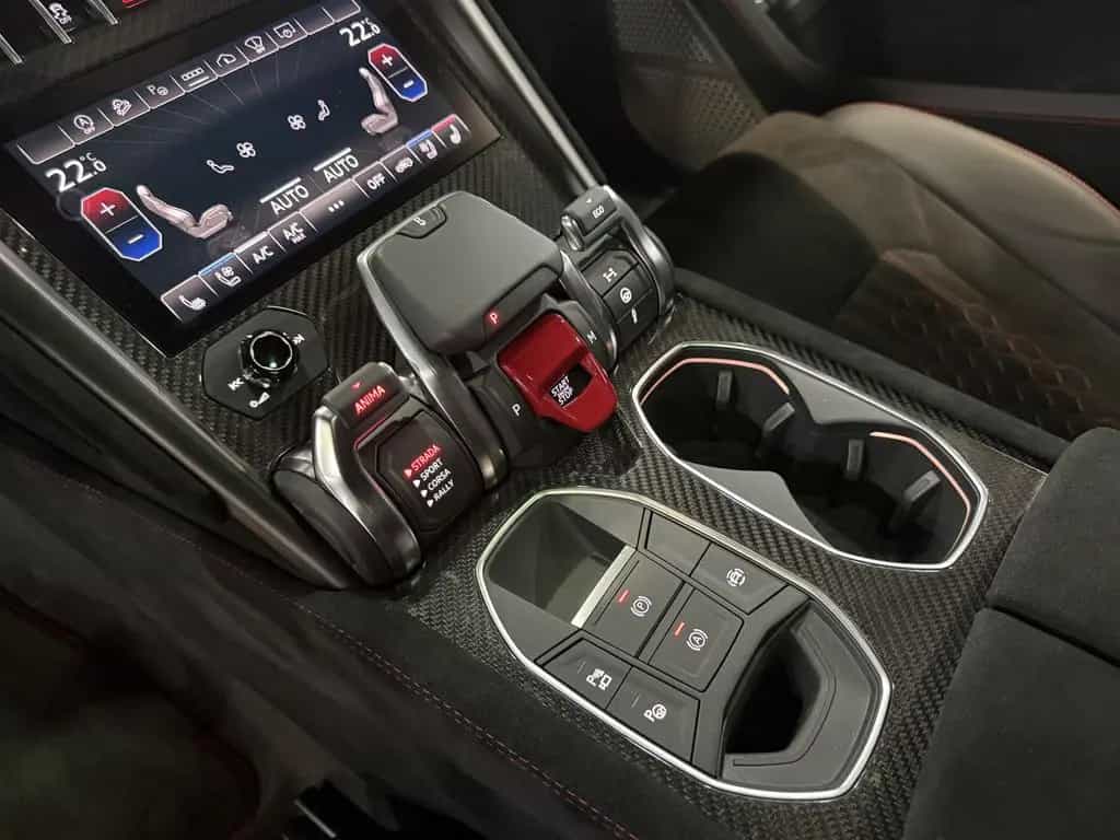 Lamborghini Urus Performante*FULLCARBON*ALCANTARA*KERAMIK 07/2024-photo-27