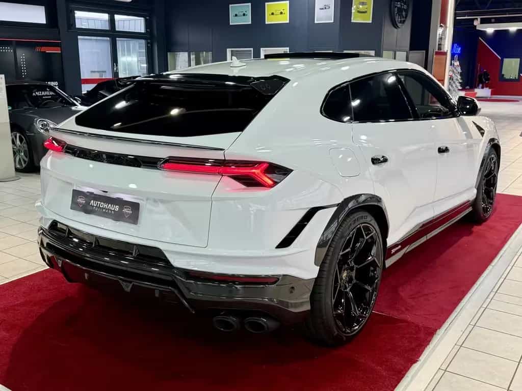 Lamborghini Urus Performante*FULLCARBON*ALCANTARA*KERAMIK 07/2024-photo-4