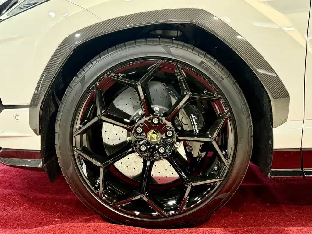 Lamborghini Urus Performante*FULLCARBON*ALCANTARA*KERAMIK 07/2024-photo-8