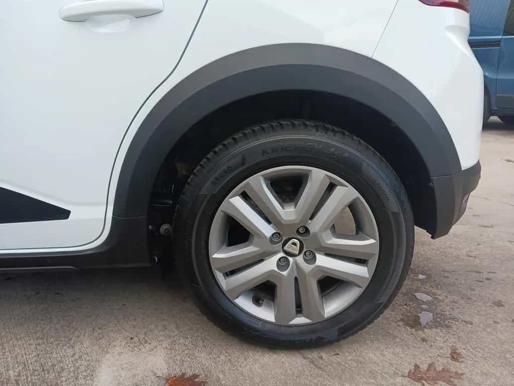 Dacia Sandero Stepway Comfort TCe 100 ECO-G Benzin+LPG 11/2021-photo-11