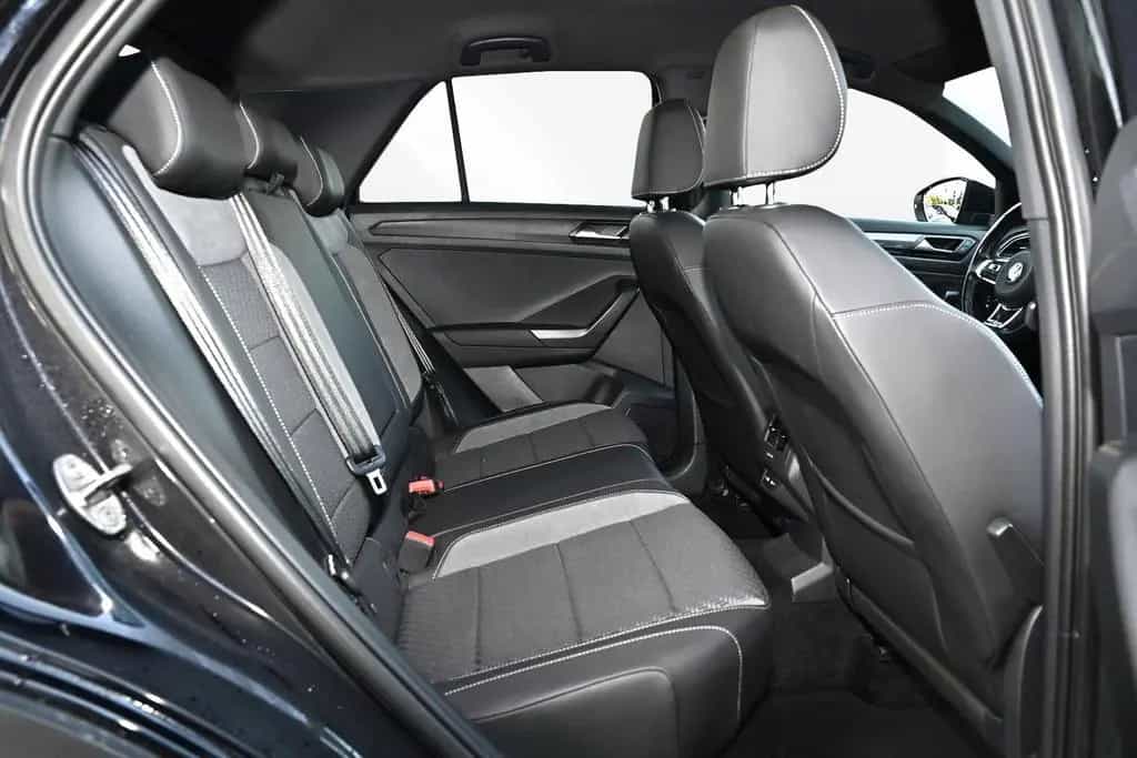 Volkswagen T-Roc 1.5 l TSI DSG Sport 06/2021-photo-5