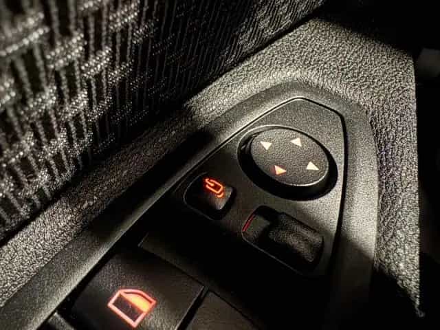 BMW X1 sDrive16d Business Advantage 07/2020-photo-12