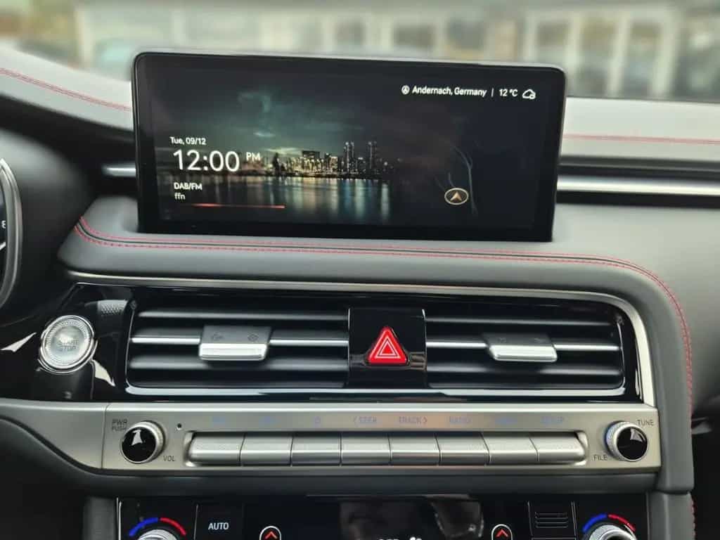 Genesis G70 Shooting Brake Sport Leder LED Sperrdiff. AC 08/2025-photo-9