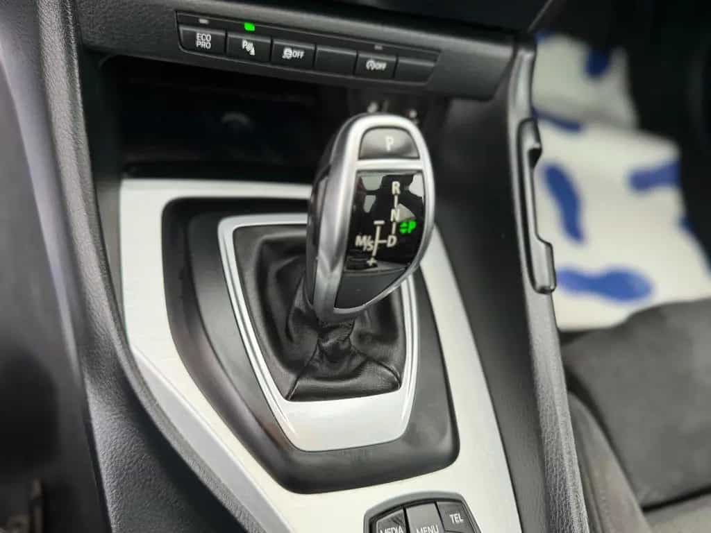 BMW X1 sDrive 18d/M Paket/Navi/Automatik/Xenon/Leder 06/2015-photo-16
