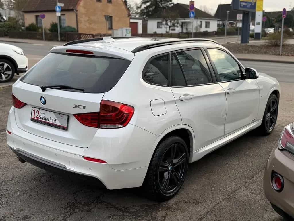 BMW X1 sDrive 18d/M Paket/Navi/Automatik/Xenon/Leder 06/2015-photo-2