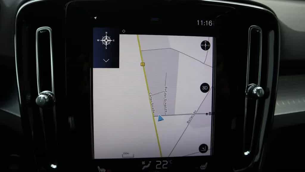 Volvo XC40 XC 40 Momentum 2WD Navi LED AHK Shz 02/2019-photo-11