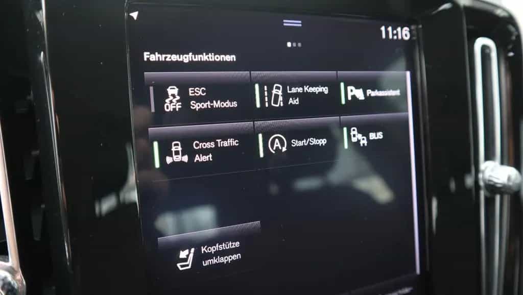Volvo XC40 XC 40 Momentum 2WD Navi LED AHK Shz 02/2019-photo-12