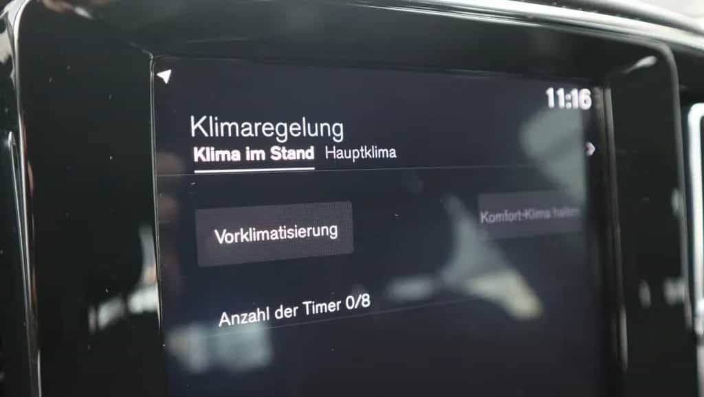 Volvo XC40 XC 40 Momentum 2WD Navi LED AHK Shz 02/2019-photo-17