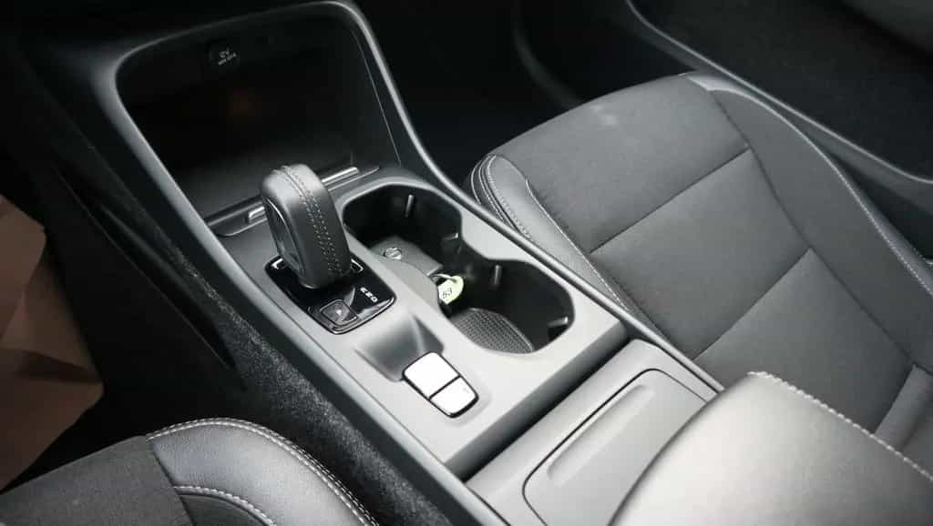Volvo XC40 XC 40 Momentum 2WD Navi LED AHK Shz 02/2019-photo-19