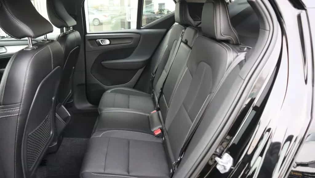 Volvo XC40 XC 40 Momentum 2WD Navi LED AHK Shz 02/2019-photo-26