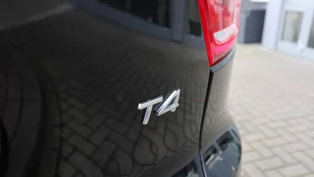 Volvo XC40 XC 40 Momentum 2WD Navi LED AHK Shz 02/2019-photo-31