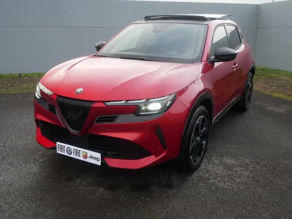 Alfa Romeo Junior IBRIDA Q4 1.2 VGT 145PS DCT6 SCHIEBEDACH 02/2026-photo-5