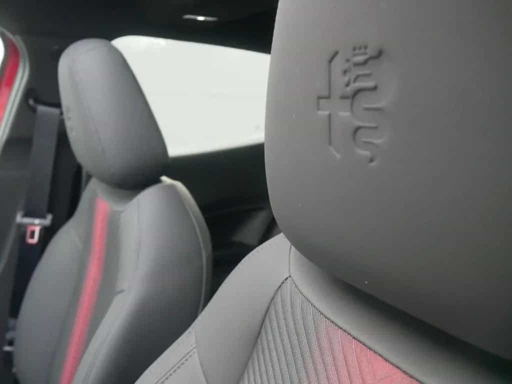Alfa Romeo Junior IBRIDA Q4 1.2 VGT 145PS DCT6 SCHIEBEDACH 02/2026-photo-7