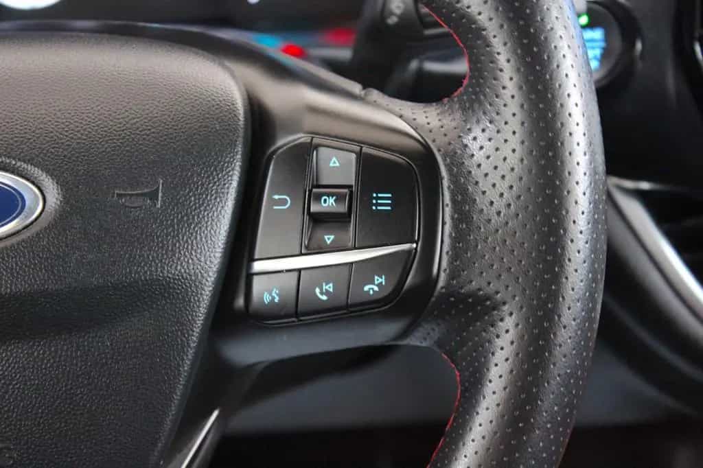 Ford Fiesta 1,0 EcoBoost ST-Line 140PS *NAVI*LED*PDC* 11/2018-photo-35