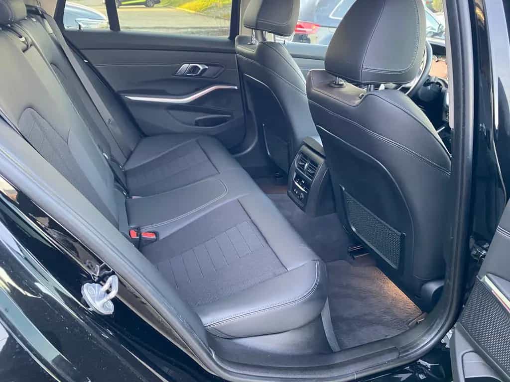 BMW 320 20 d Sport Line AHK/SPORT-SZ/KAMERA 07/2020-photo-17