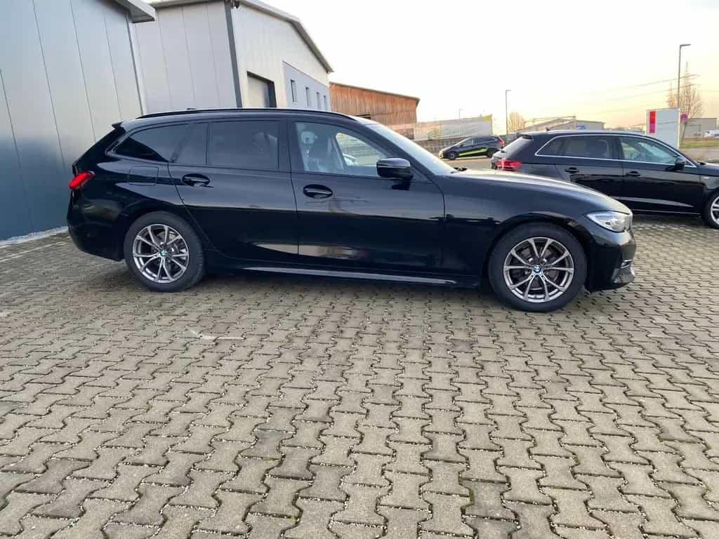 BMW 320 20 d Sport Line AHK/SPORT-SZ/KAMERA 07/2020-photo-3