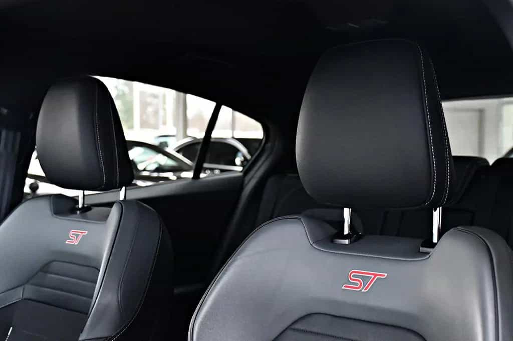 Ford Focus Lim. ST Recaro Design-Paket 1.Hand 68tkm! 09/2019-photo-10