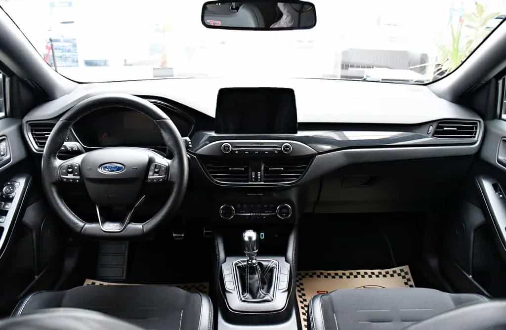 Ford Focus Lim. ST Recaro Design-Paket 1.Hand 68tkm! 09/2019-photo-16
