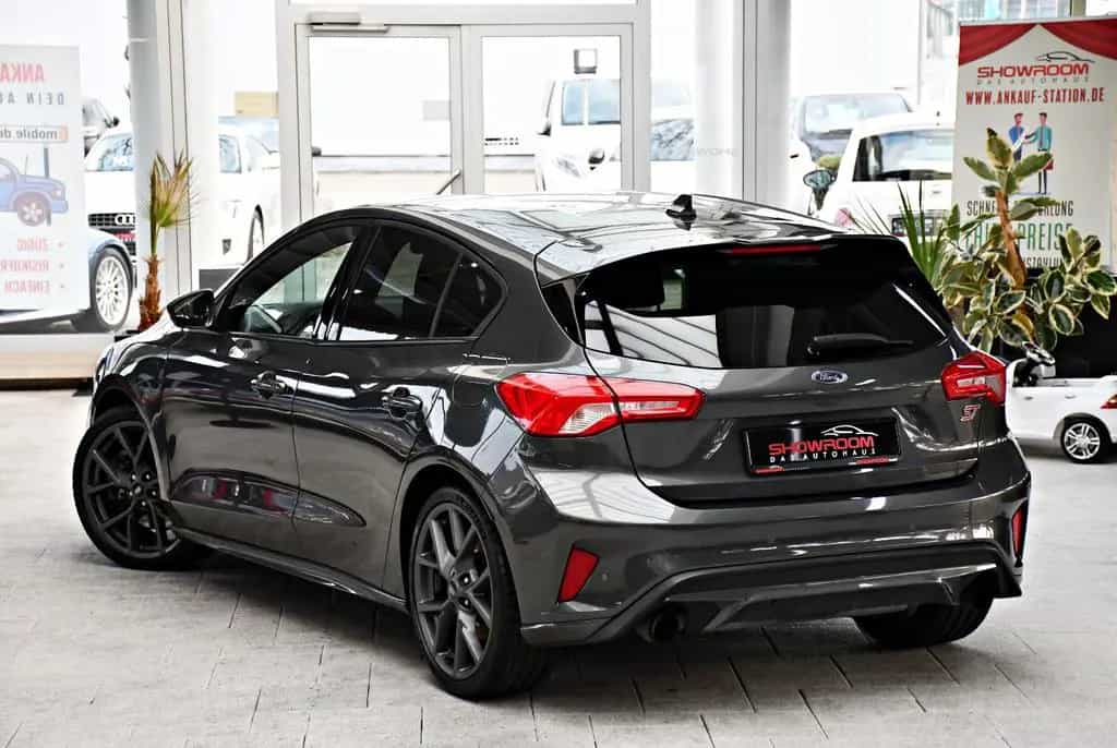 Ford Focus Lim. ST Recaro Design-Paket 1.Hand 68tkm! 09/2019-photo-3