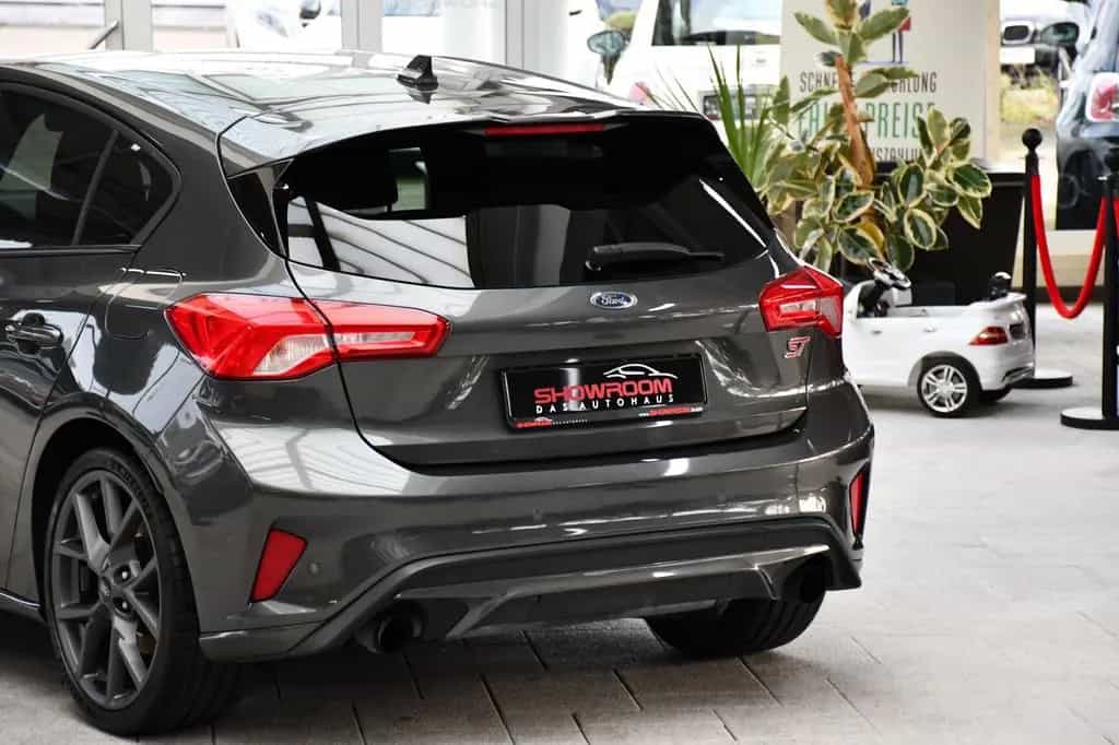 Ford Focus Lim. ST Recaro Design-Paket 1.Hand 68tkm! 09/2019-photo-32