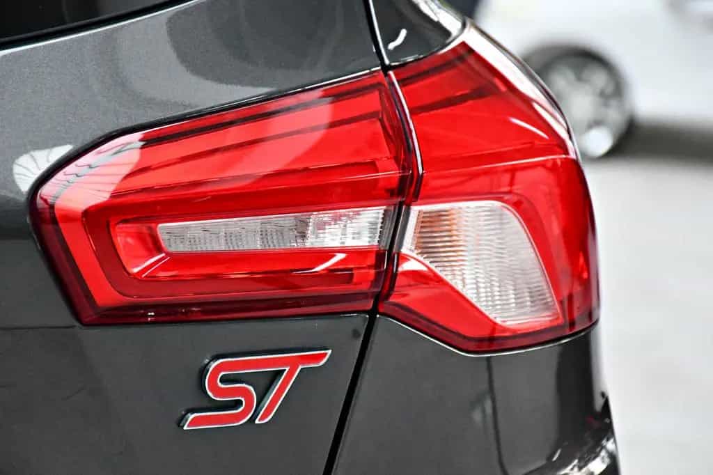 Ford Focus Lim. ST Recaro Design-Paket 1.Hand 68tkm! 09/2019-photo-39