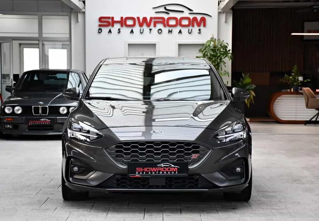 Ford Focus Lim. ST Recaro Design-Paket 1.Hand 68tkm! 09/2019-photo-4