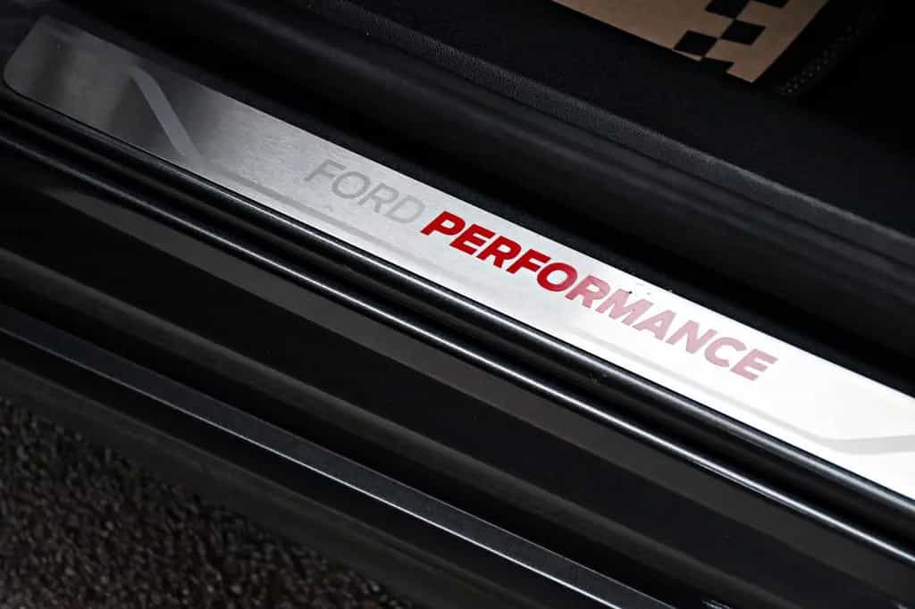 Ford Focus Lim. ST Recaro Design-Paket 1.Hand 68tkm! 09/2019-photo-7
