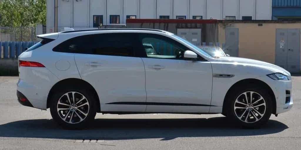 Jaguar F-Pace 2.0 D 180 CV AWD aut. R-Sport 10/2019-photo-5