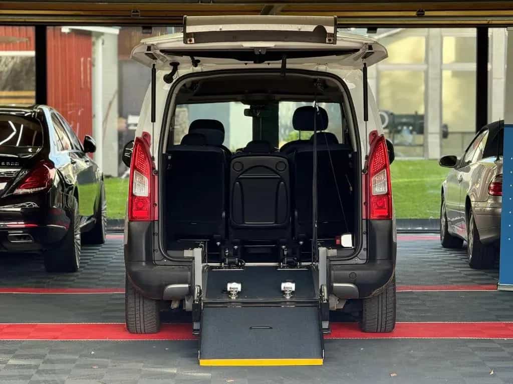 Citroën Berlingo XTR Behindertengerecht-Rampe 06/2010-photo-16