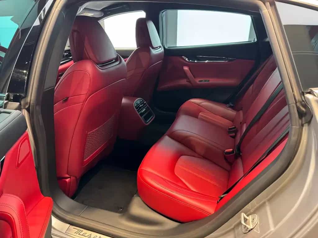 Maserati Quattroporte S Q4 10/2017-photo-11