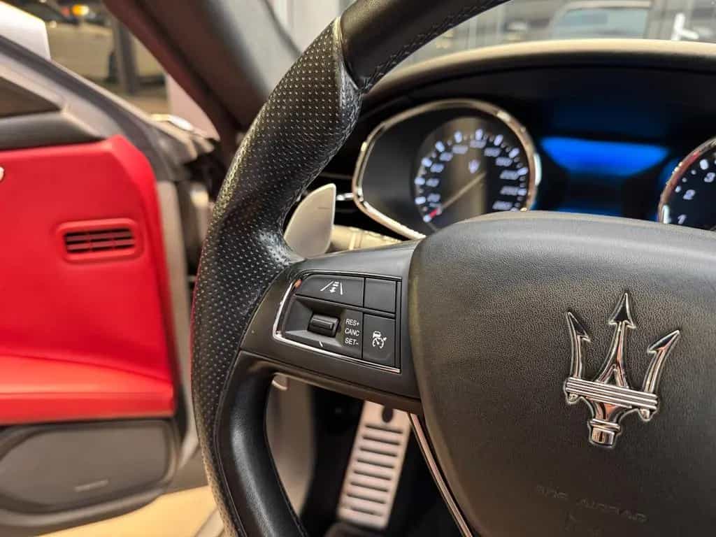 Maserati Quattroporte S Q4 10/2017-photo-17