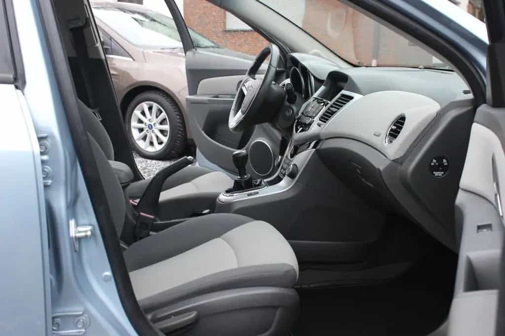 Chevrolet Cruze LT*2.0 150PS*12.2027*Finanzierung* 06/2010-photo-4