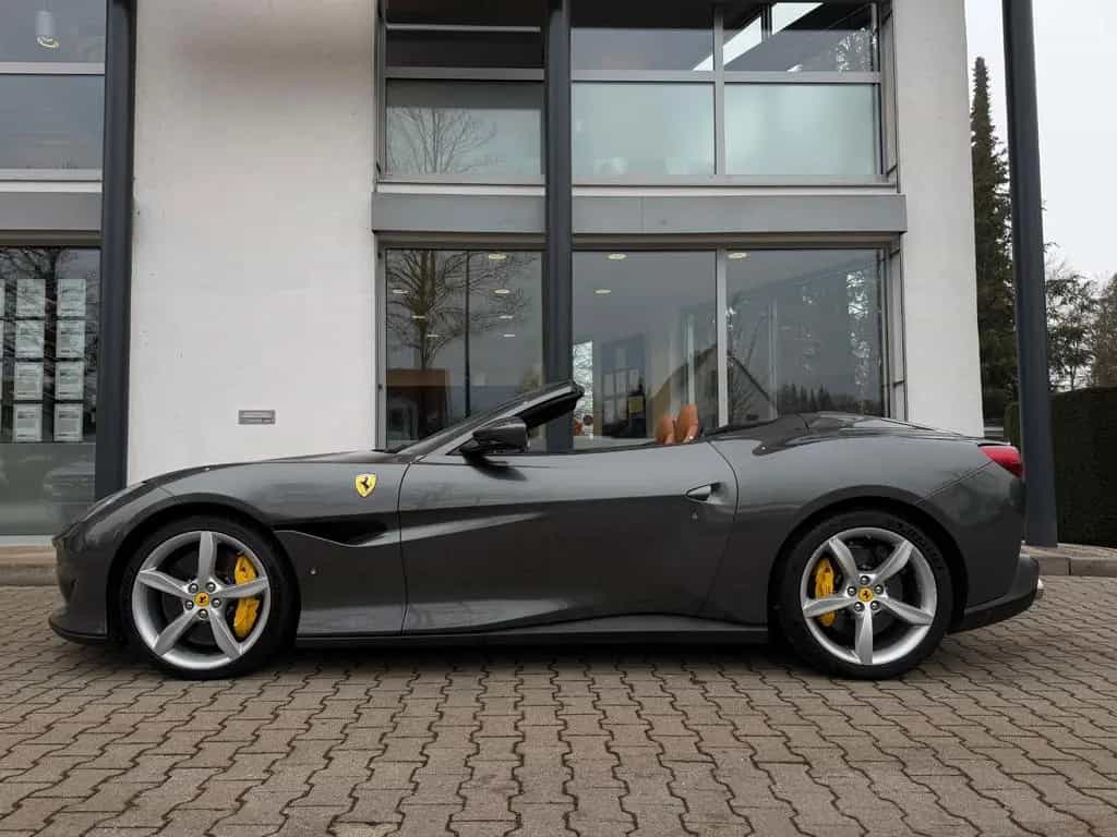 Ferrari Portofino / ADAPTIVE HEADLIGHTS /  MAGNERIDE 10/2018-photo-13