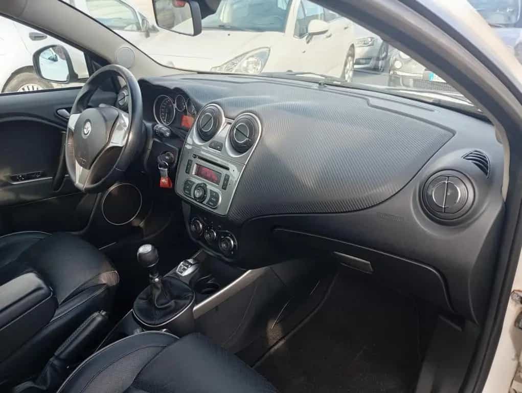 Alfa Romeo MiTo 1.4 T 155 CV Distinctive 01/2010-photo-11