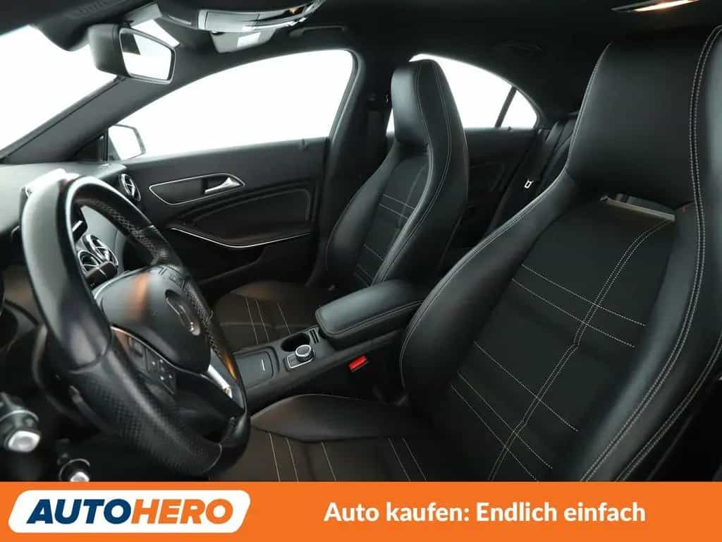 Mercedes-Benz CLA 180 Urban Aut.*XENON*TEMPO*PDC*SHZ*KLIMA* 10/2014-photo-9