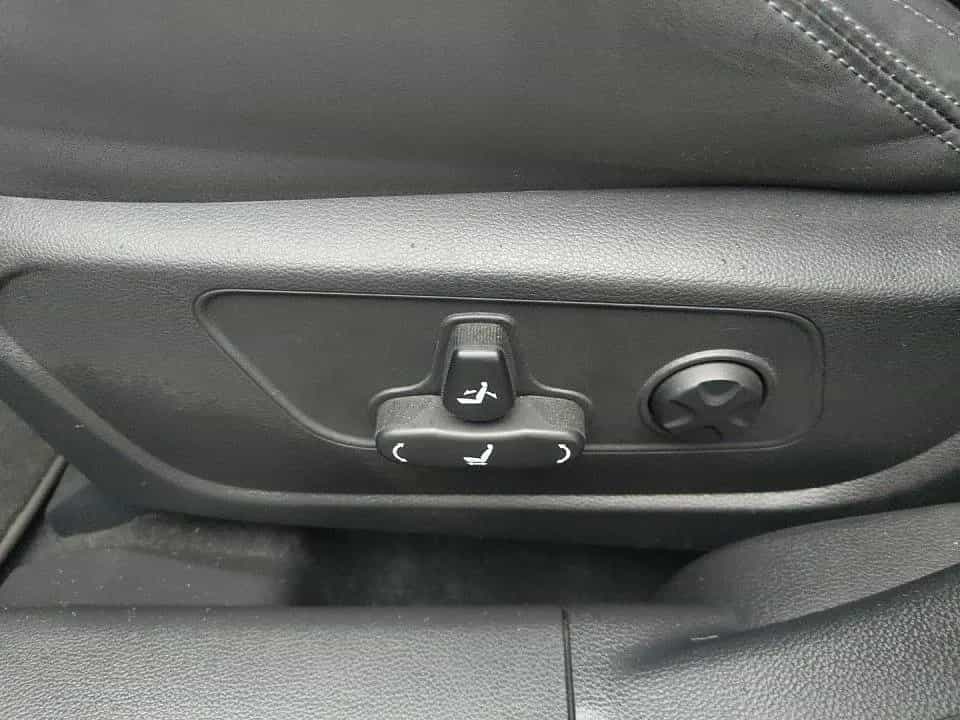 Ssangyong Korando Sapphire 4x2 12/2020-photo-13