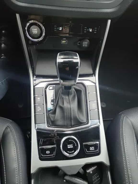 Ssangyong Korando Sapphire 4x2 12/2020-photo-17